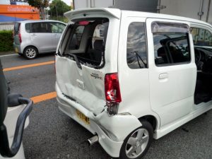 車のへこみ